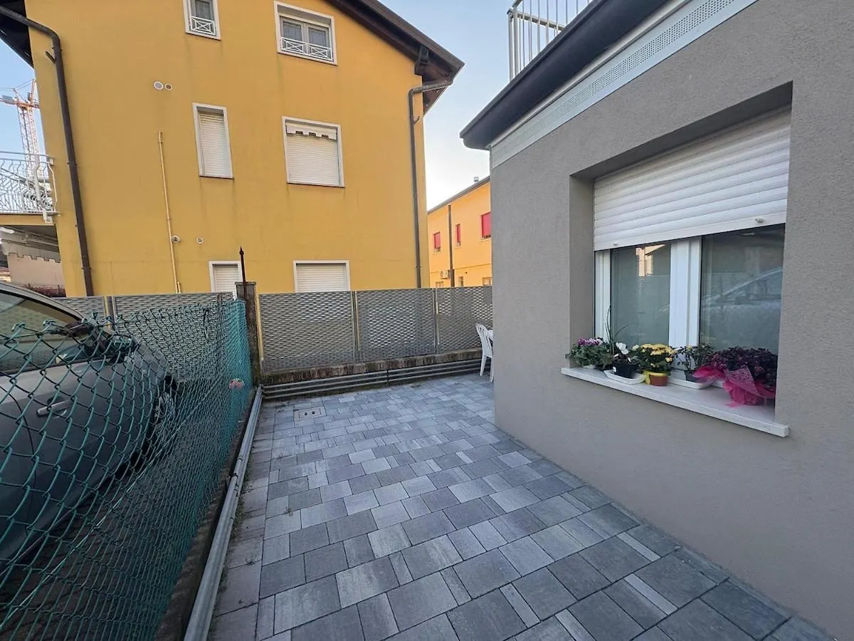 Marila Deluxe, Patio Con Idromassaggio Apartment Lido di Jesolo